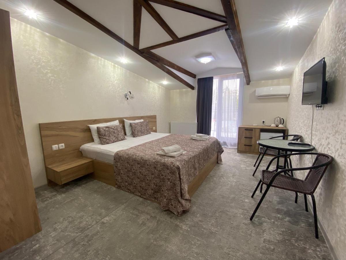 Hotel Traveler Сігнагі Екстер'єр фото